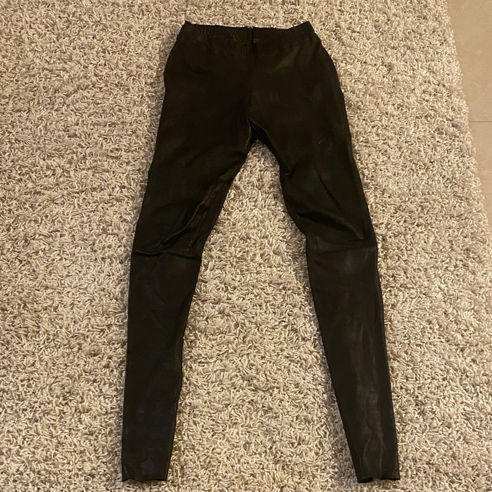 Diane von Furstenberg black leather pants size S